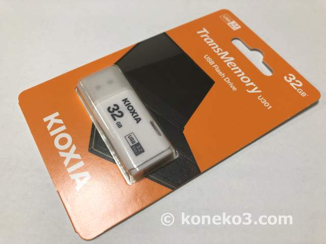 KIOXIA-USB-FLASH-DRIVE-32GB