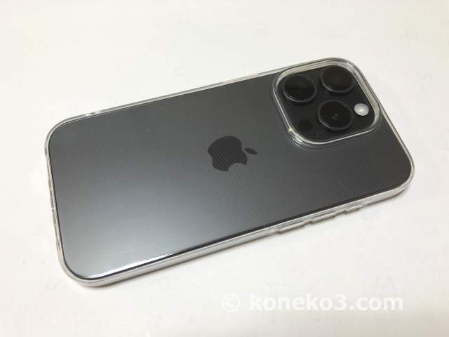 iPhone 15 Pro 装着例