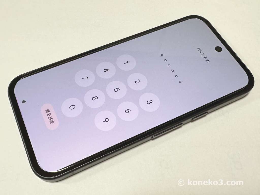 Pixel 9a と100均ガラスフィルム