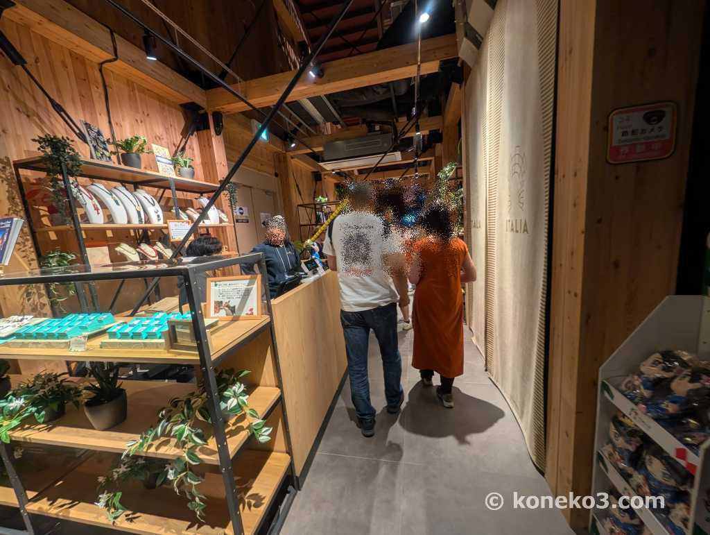 イタリア館＆バチカン館のお土産店