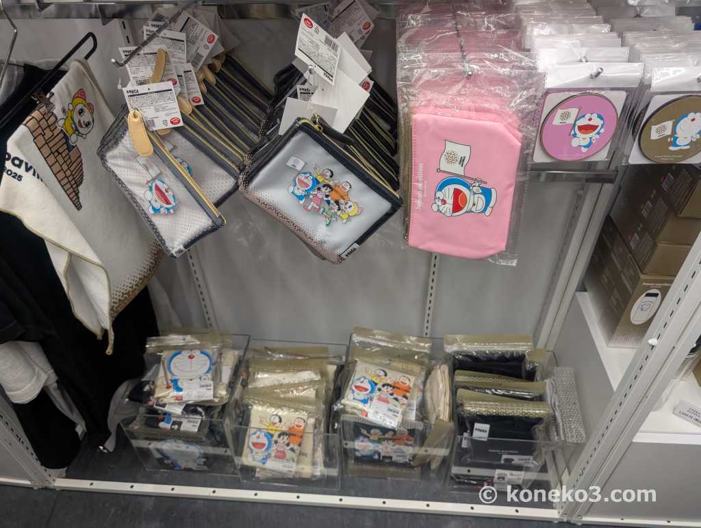 日本館とドラえもんのコラボグッズ７