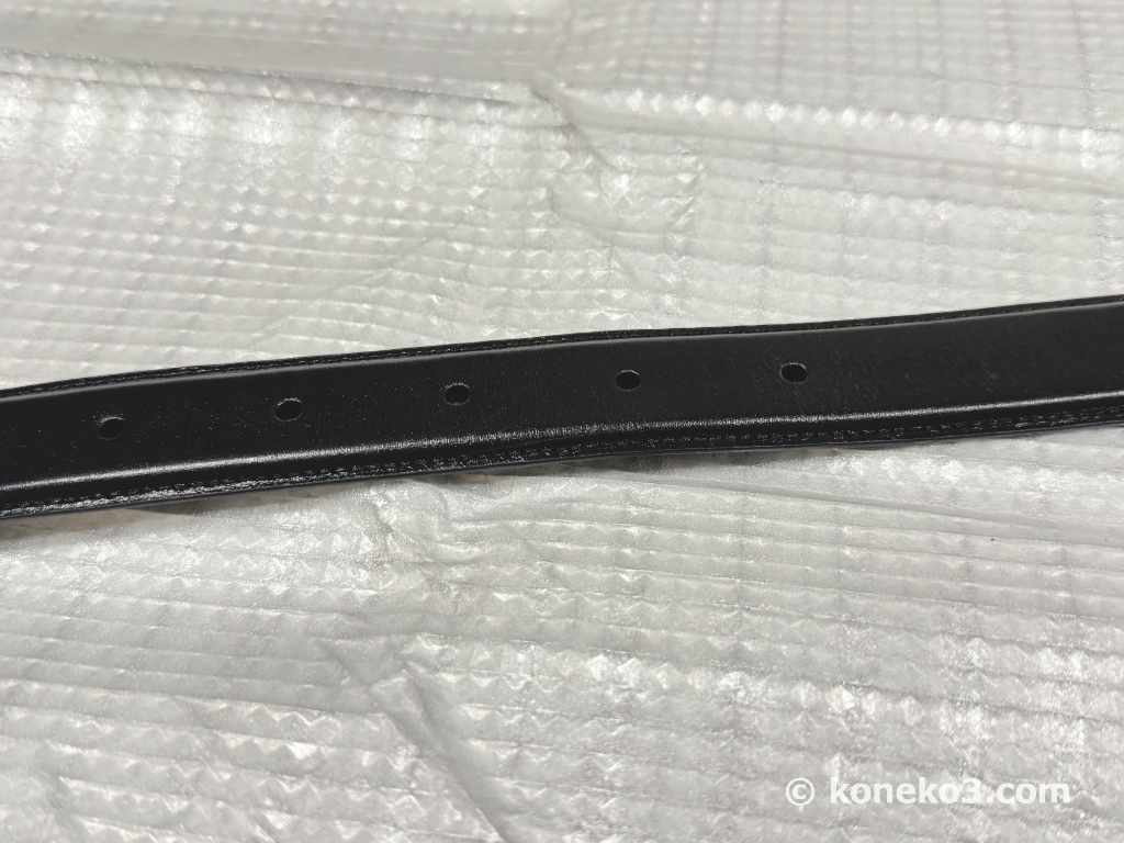 ユニクロのイタリアンレザーステッチベルト