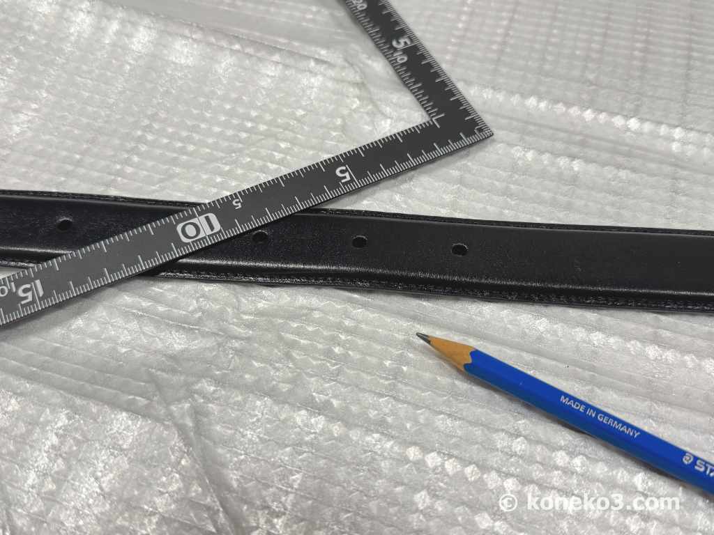 穴開け位置の確認