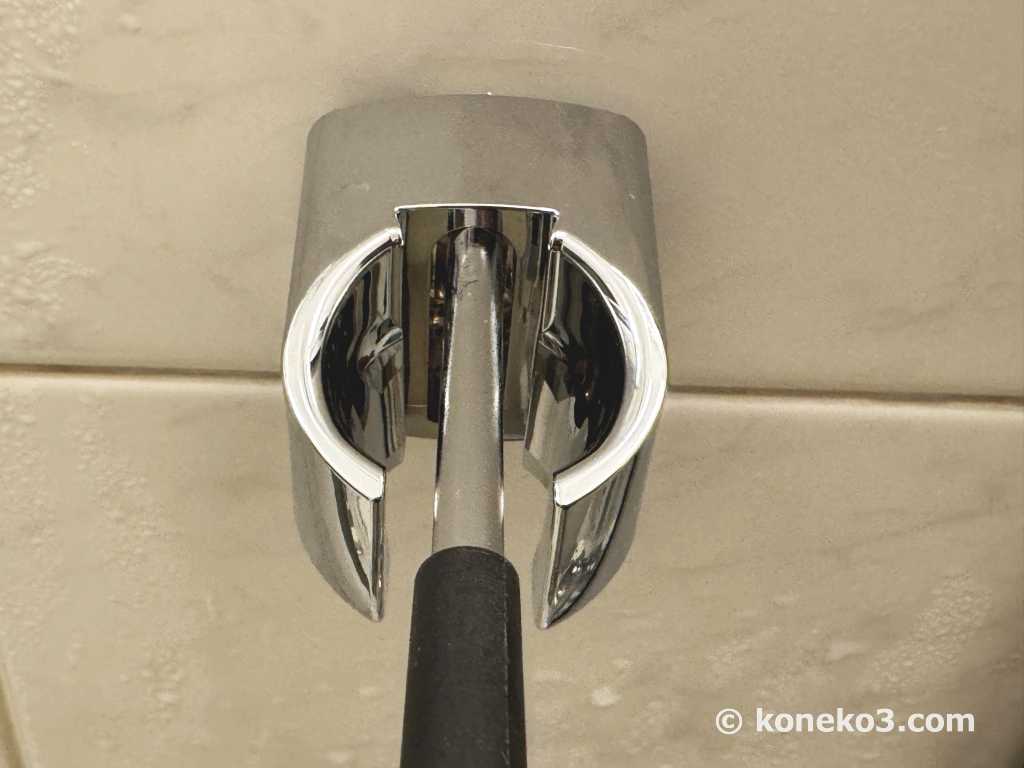 シャワーヘッドホルダーの取り付け