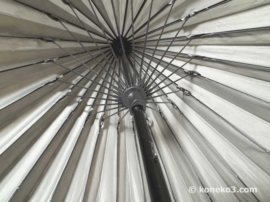 24本あるグラスファイバー製の骨