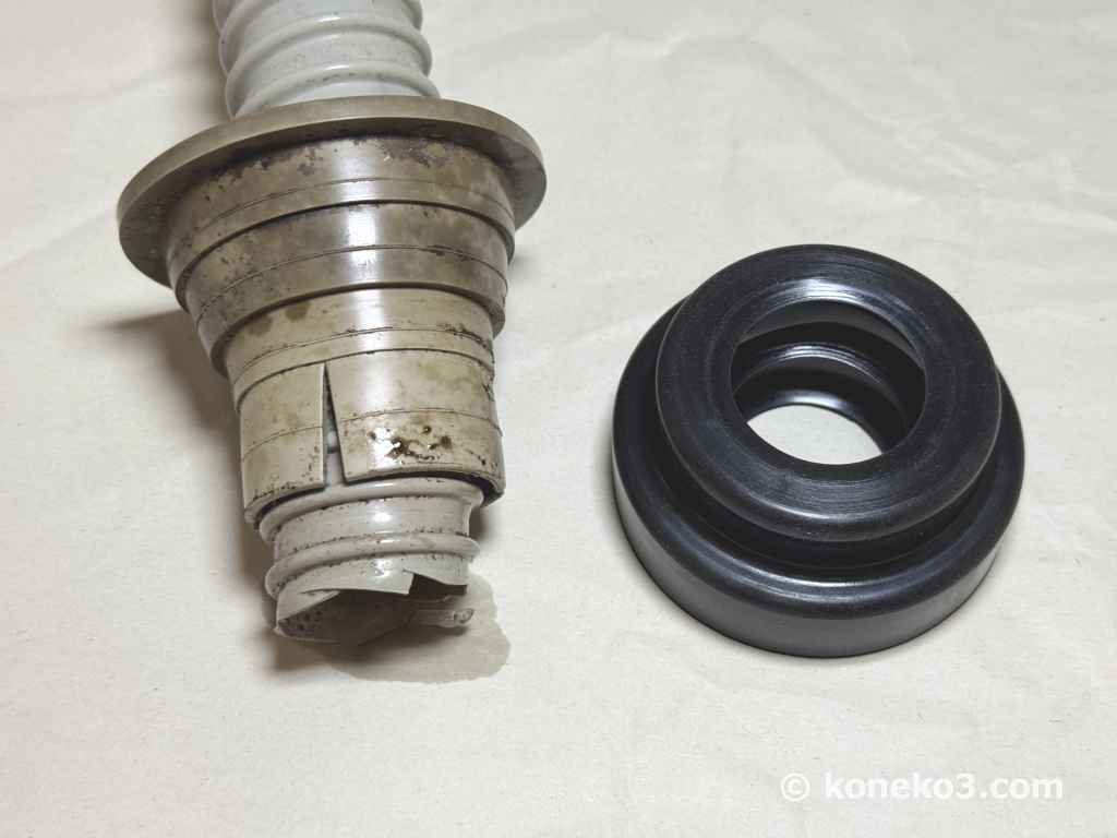 防臭キャップの交換作業