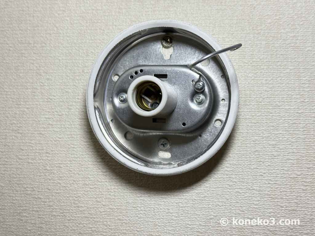 古い電球の取り外し