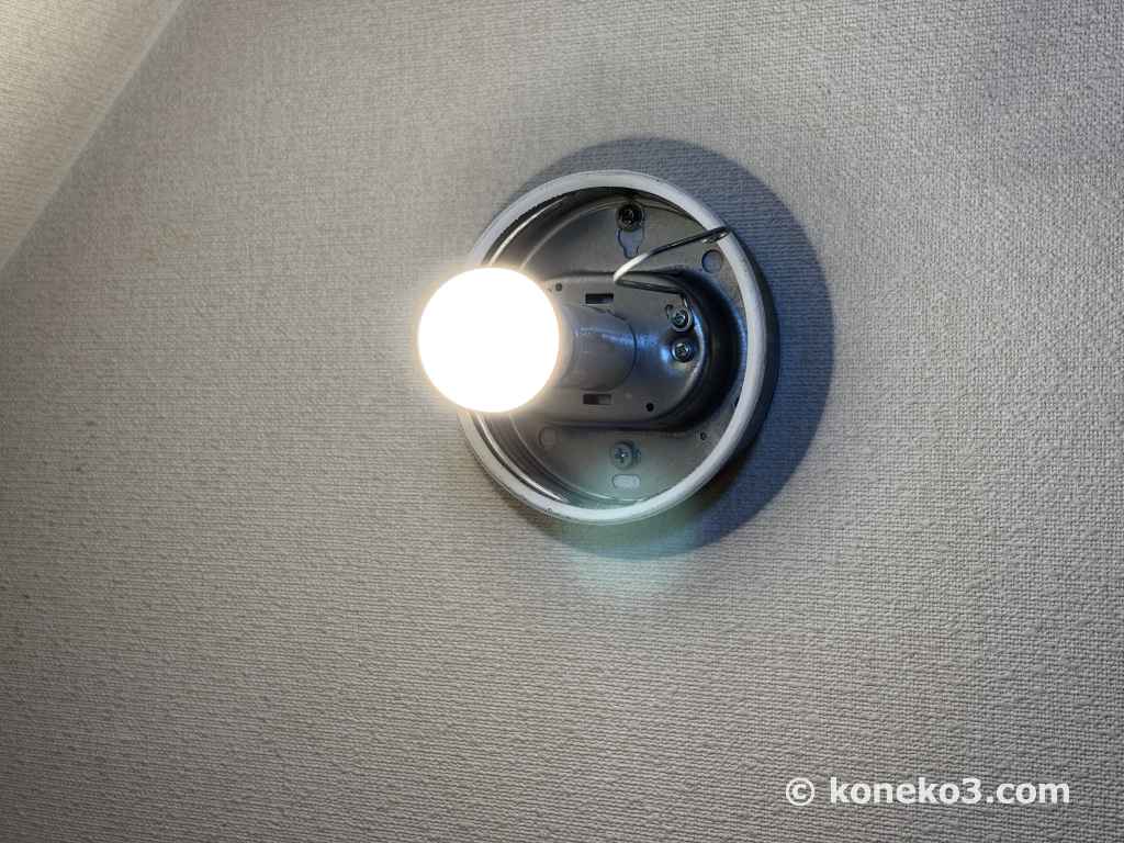 LED電球の点灯試験