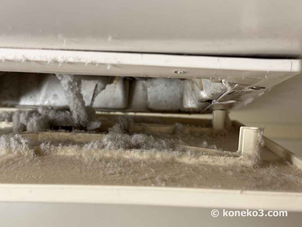 換気扇の前面パネル