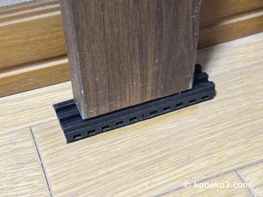 ベッド脚元への設置